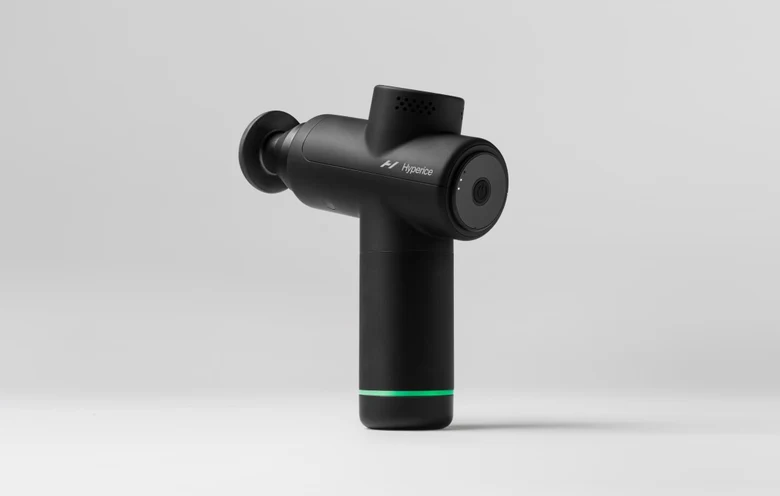 Hypervolt Go 2 masaj tabancasının çapraz görünümü